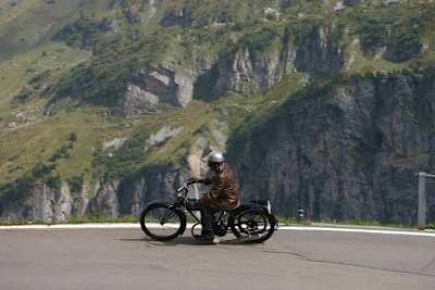 Ältere Auto- und Motorradfahrer sollen ab 70 zum medizinischen Check - wenn die EU-Führerscheinrichtlinie kommen sollte 