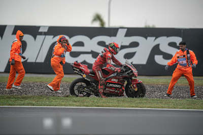 Pecco Bagnaia versenkte in Argentinien 20 Punkte im Kiesbett