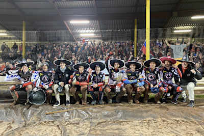 Das siegreiche Team aus Manchester mit Norick Blödorn