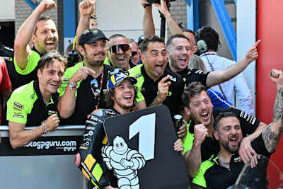 Jubel bei Mooney VR46 Racing und Marco Bezzecchi