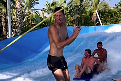 Toprak Razgatlioglu ist für jede Gaudi zu haben