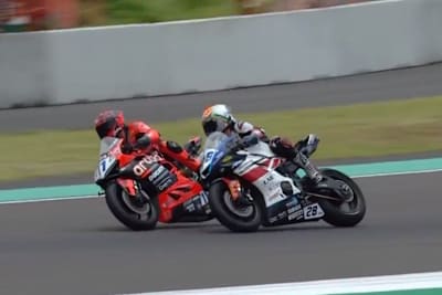 Die Lücke zum innen überholen war für Bulega da