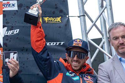 Antonio Cairoli stand in Pietramurata erstmals als Team-Manager auf dem Podium