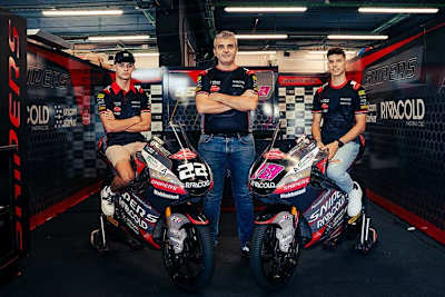 Das 2024-Team: Links Almansa, Teambesitzer Cecchini, rechts Bertelle