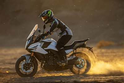 CF Moto 700MT: Vergrösserter Motor für mehr Leistung - und kaum teurer als das Vorgängermodell 650MT