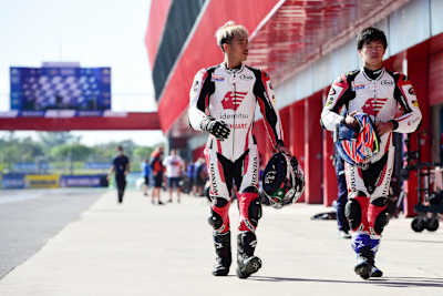 Das Idemitsu-Moto2-Duo: Somkiat Chantra und Ai Ogura