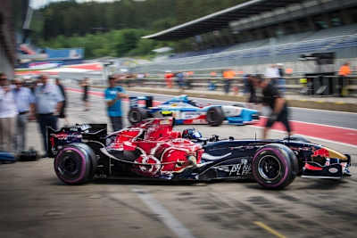 Die BOSS GP Racing Series bietet Spektakel