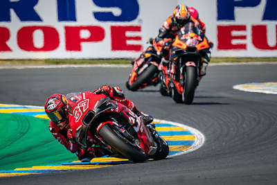 Ist jetzt der Bann gebrochen? Augusto Fernández (37) vor Miller (43), Aleix Espargaró und Brad Binder