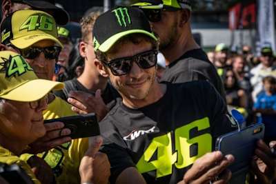 Valentino Rossi ist auch auf dem Hockenheimring bei den Fans beliebt