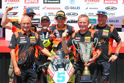 Das Freudenberg-Team freute sich über den Sieg von Leo Rammerstorfer