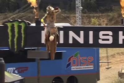 Jago Geerts gewann den ersten Lauf der MX2 Klasse