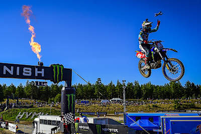 Jago Geerts gewann den ersten MX2-Lauf in Finnland