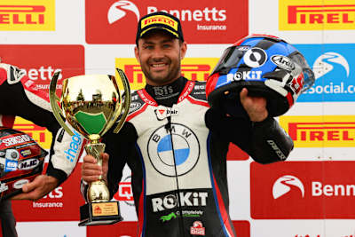 Leon Haslam (li.) mit Kawasaki-Teamchef Lucio Pedercini