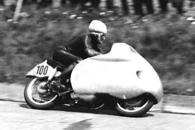 Hermann Paul Müller 1955 auf dem Nürburgring