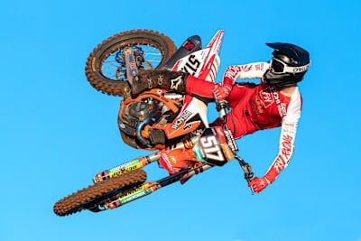 Isak Gifting stand eigentlich bis Ende 2023 bei Hitachi unter Vertrag