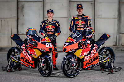 Im Team Red Bull KTM Tech3: Daniel Holgado (li.) und Filippo Farioli