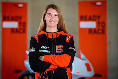 Lena Kemmer fährt die zweite Saison im AJC