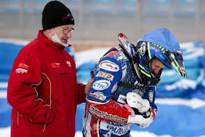 Dmitry Khomitsevich musste verletzungsbedingt aufgeben