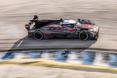 Der Cadillac LMDh bei Testfahrten
