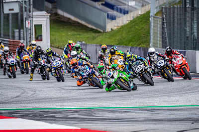 Andreas Kofler mit der Startnummer 19