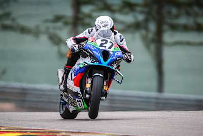 Nur quer ist man wer. Kovács auf dem Sachsenring