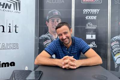 Randy Krummenacher vor den Intact-Hospi