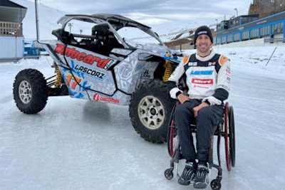 Joan Lascorz muss sich für sein neues Abenteuer warm anziehen