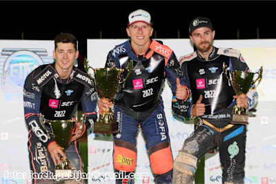 Die Top-3 von Krsko: Dimitri Bergé, Andzejs Lebedevs und Rasmus Jensen