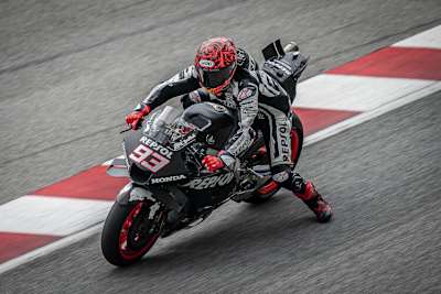 Am Samstag ganz in Schwarz: Marc Márquez