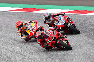 Marc Márquez (93) kämpft seit Jahren erfolglos gegen die Ducati-Streitmacht mit Bagnaia (63) und Martin (89)