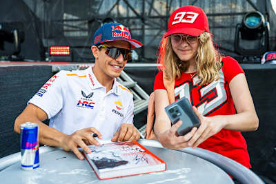 Marc Márquez wurde bereits am Donnerstag von den Fans bestürmt