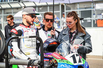 Ein eingespieltes Team. Ilya Mikhalchik mit Pepijn Bijsterbosch und Milena (v.li.)