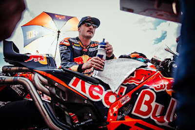 Jack Miller mit dem Karbon-Chassis von KTM in Japan