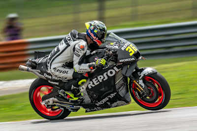 Joan Mir findet sich auf seinem neuen MotoGP-Bike immer besser zurecht