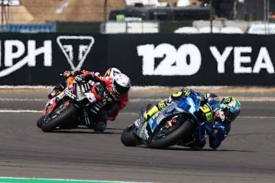 Im Rennen: Joan Mir (36) kämpfte gegen Aleix Espargaró (41) und Oliveira (verdeckt)