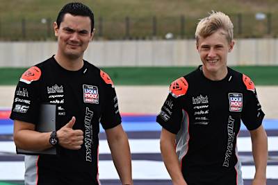 Crew-Chief Edgar und Jakob Rosenthaler (re.)