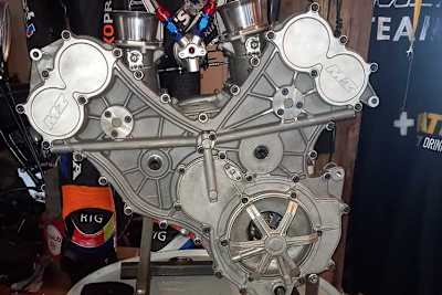 Der nie ganz fertig gestellte 990-ccm-Prototyp des MZ-Motors von 2002