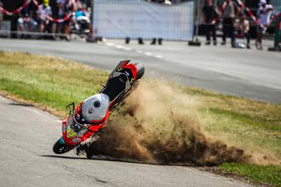 Noderers BMW alleine unterwegs