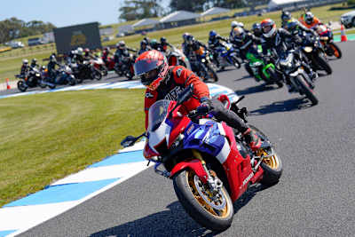 Marc Márquez fuhr auf der Fireblade vorneweg