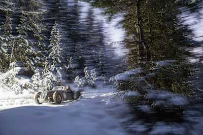 Seltene Oldtimer vor winterlicher Kulisse: Zur nächsten Ausgabe der Planai-Classic haben sich mehr Teilnehmer denn je angemeldet