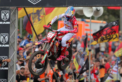 Jorge Prado gewann das Qualifikationsrennen im Talkessel
