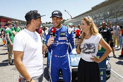 Timo Scheider und Andrea Kaiser mit Ricardo Feller