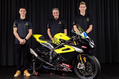 Tom Booth-Amos, Simon Buckmaster und Ondrej Vostatek (v.l.)