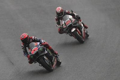 Fabio Quartarao (20) kann Lokalmatador Takaaki Nakagami hinter sich verweisen