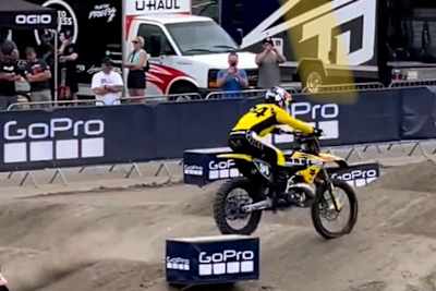 Erstes Action-Bild: Ken Roczen auf Yamaha