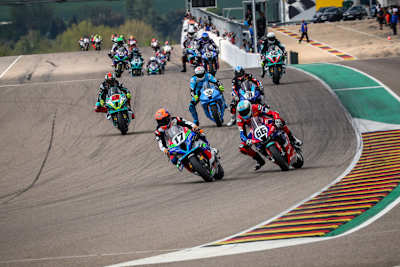 Ilya Mikhalchik (li.) und Florian Alt treffen sich in Oschersleben wieder