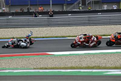 Der Moment, der alles änderte: Marcel Schrötter stürzte auf Platz 1 liegend