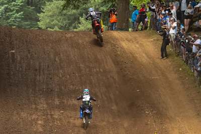 Chase Sexton führt vor Eli Tomac im zweiten Lauf