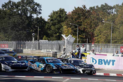 2021 rammte Kelvin van der Linde seinen Konkurrenten von der Strecke