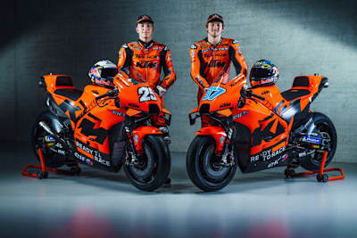 Das KTM-Tech3-Duo mit Raúl Fernández und Remy Gardner (rechts)